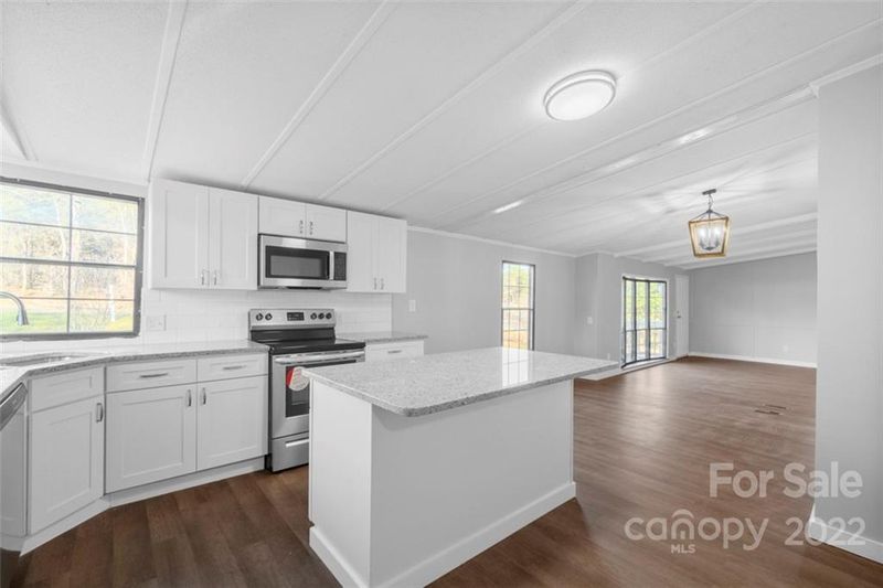 8099 River Bend Rd, Claremont, NC 28610