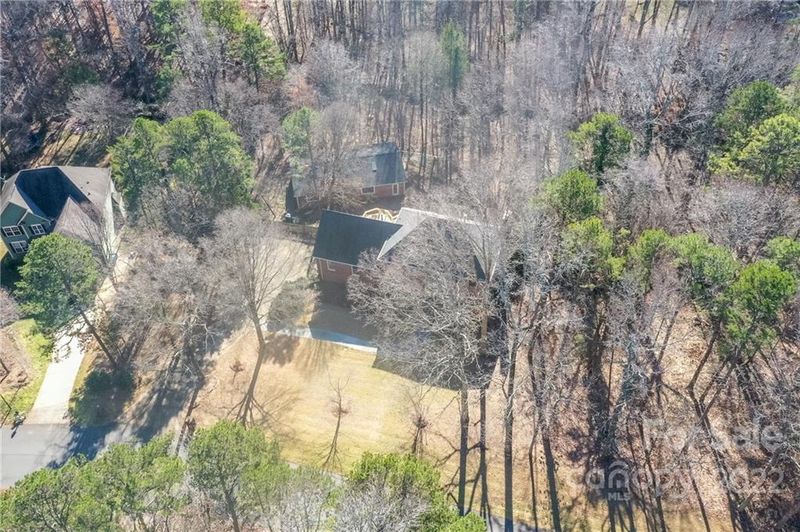 2135 Light Brigade Dr, Matthews, NC 28105