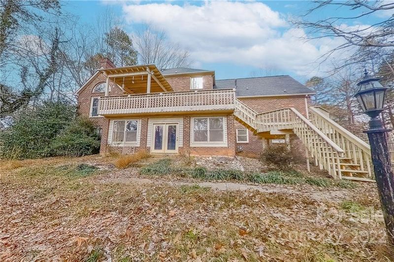 2135 Light Brigade Dr, Matthews, NC 28105