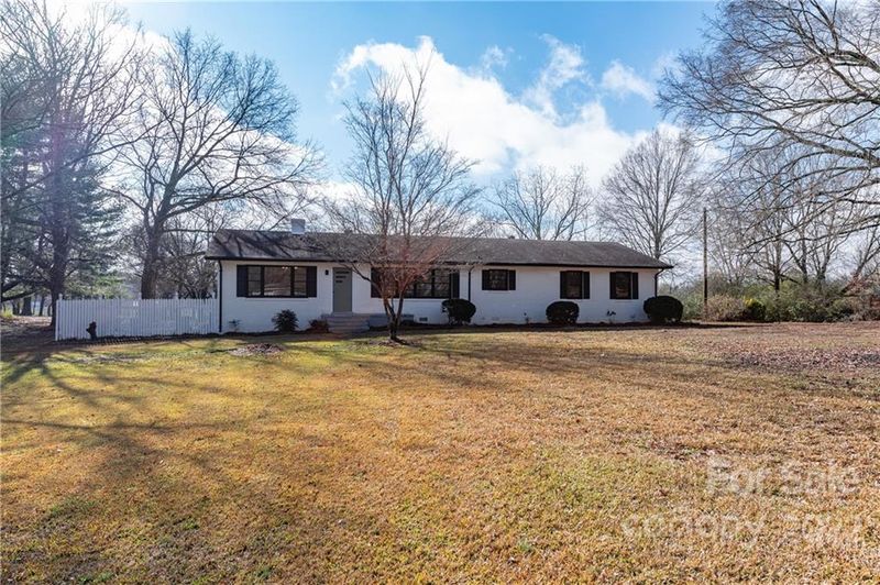 2711 Doster Rd, Monroe, NC 28112