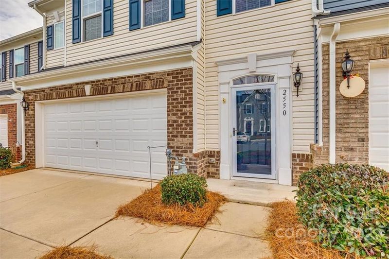 2550 Norman Isle Dr, Denver, NC 28037