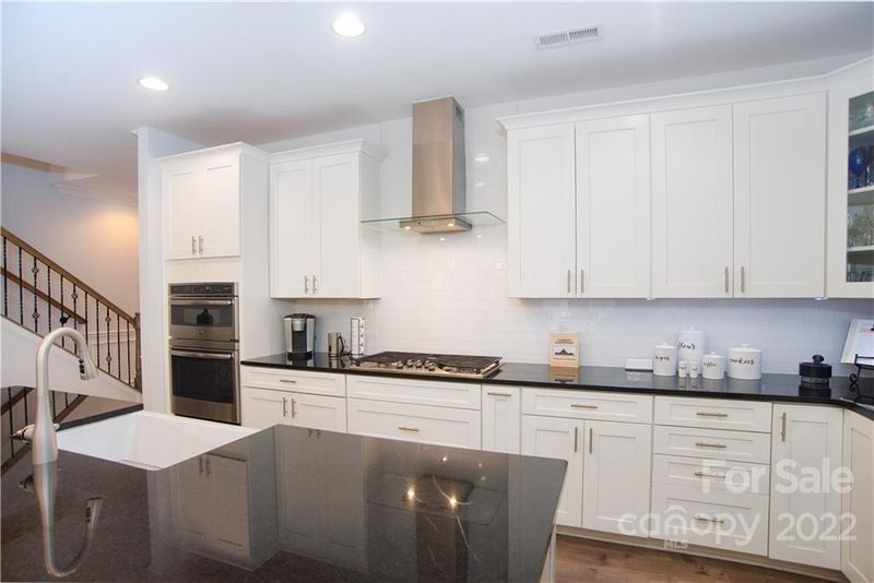 5217 Butternut Dr, Charlotte, NC 28215