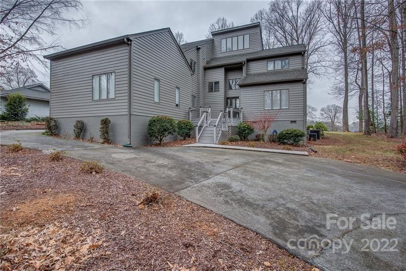 1027 Ramsgate Dr, Gastonia, NC 28056