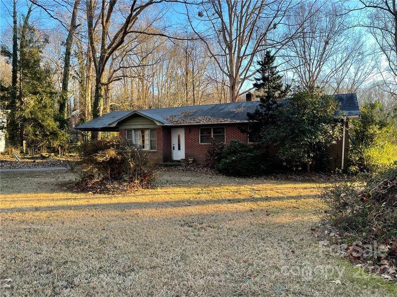 1003 Mauney Rd, Stanley, NC 28164