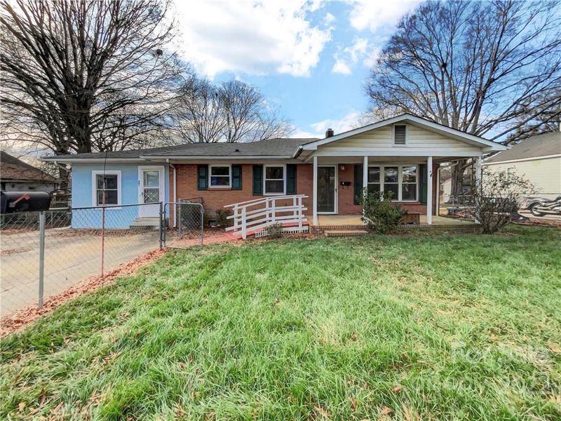 401 Weaver St, Cherryville, NC 28021