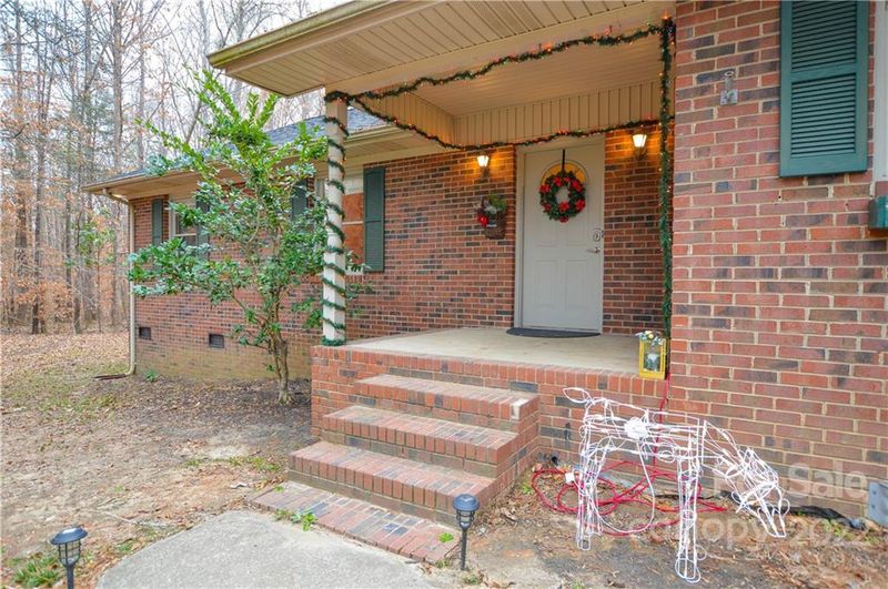 217 Jaycee Dr, Catawba, SC 29704