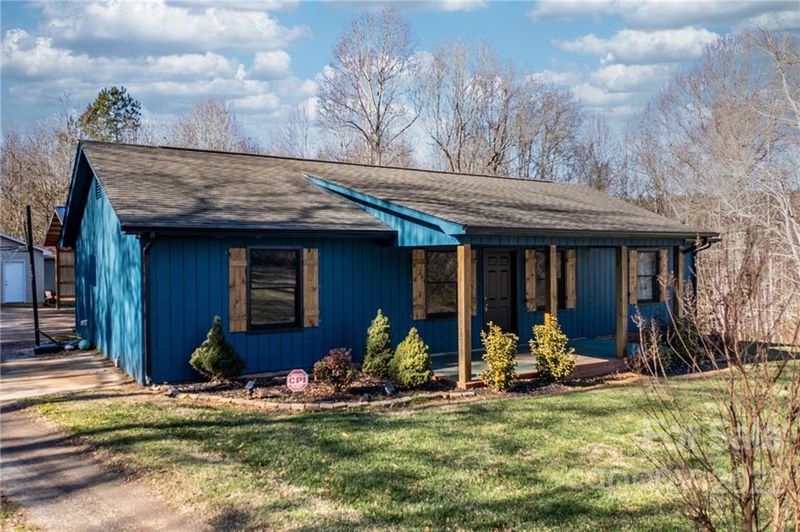 1965 Mesa Ln, Lincolnton, NC 28092
