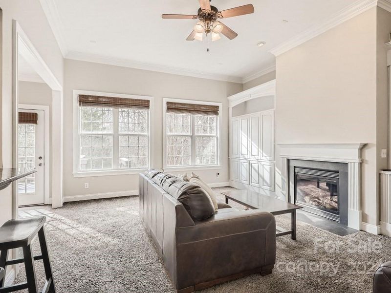 13330 Pierre Reverdy Dr, Davidson, NC 28036