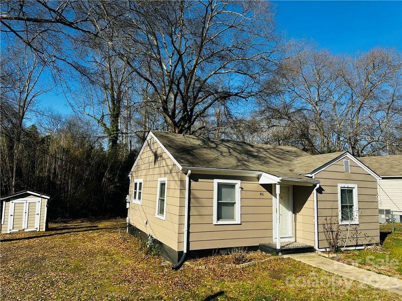 411 Maple St, Dallas, NC 28034