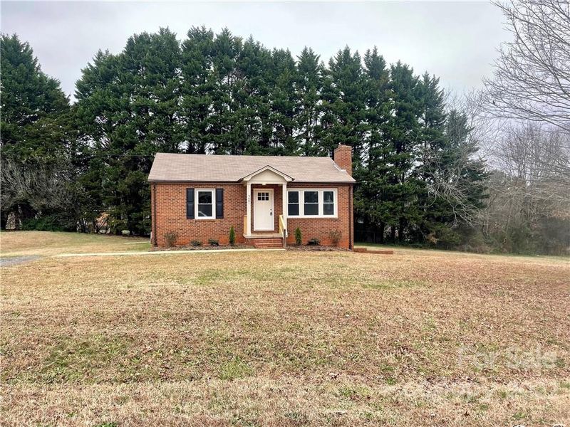 5481 Tryon St, Conover, NC 28613