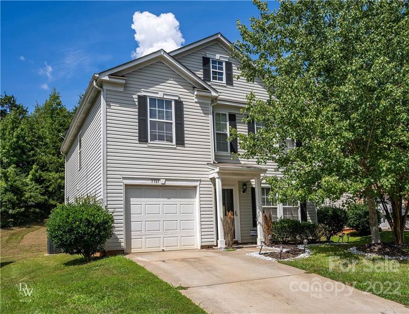 7717 Ponderosa Pine Ln, Charlotte, NC 28215