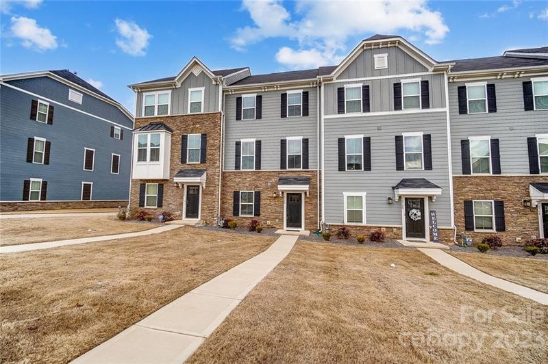 10772 Overlook Mountain Dr, Charlotte, NC 28216