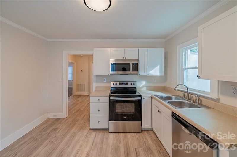905 Walnut Ave, Gastonia, NC 28052