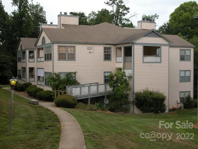 8121 Tremaine Ct #E, Charlotte, NC 28227