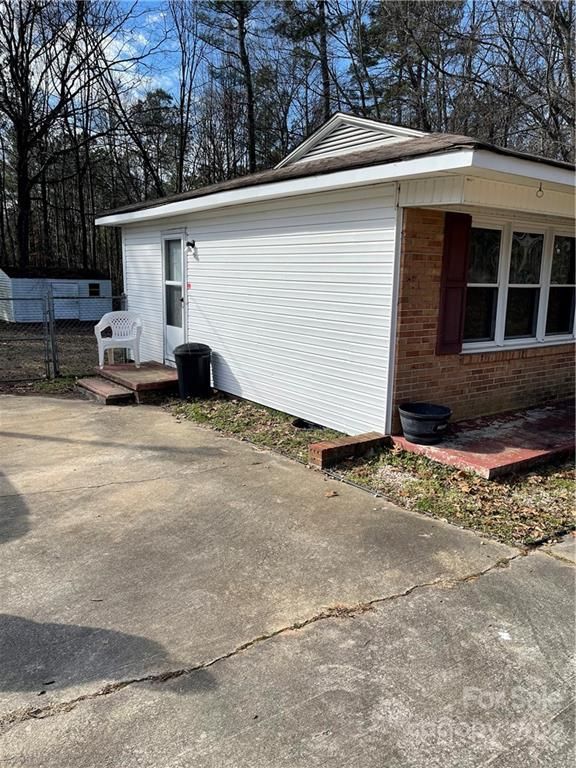 128 Tumbleweed Dr, Gaffney, SC 29340