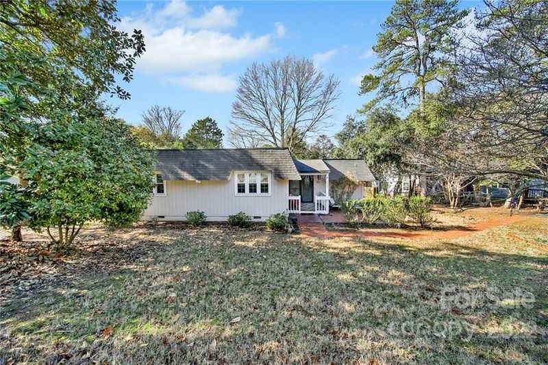 4049 Point Clear Dr, Tega Cay, SC 29708