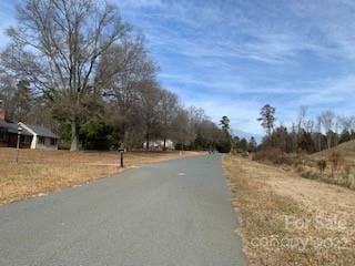 2835 Alexander Rd, Charlotte, NC 28262