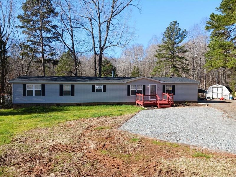 858 Monterey Dr, Iron Station, NC 28080
