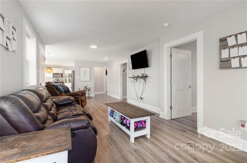 609 Kings Mountain St, Clover, SC 29710