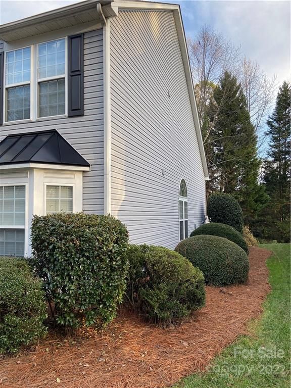 5016 Parkview Way, Matthews, NC 28104