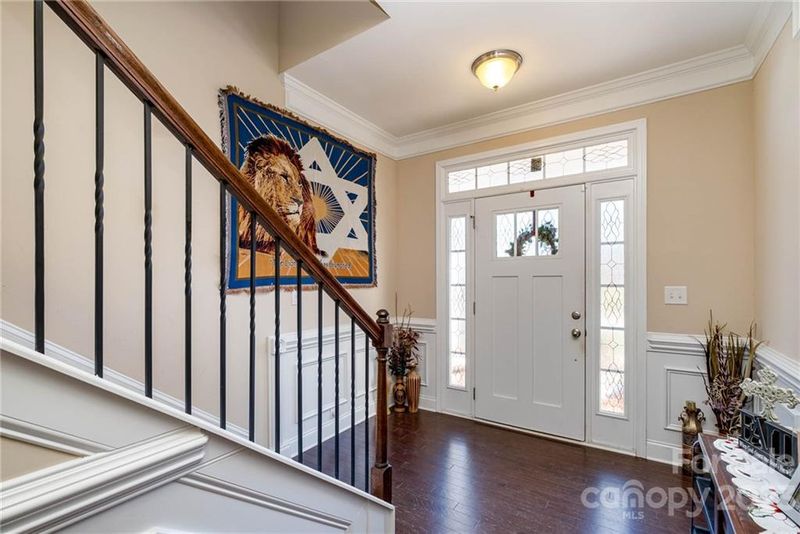 5910 Pepperpike Way, Charlotte, NC 28213