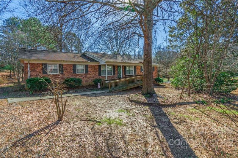 2070 John Everall Rd, Lancaster, SC 29720
