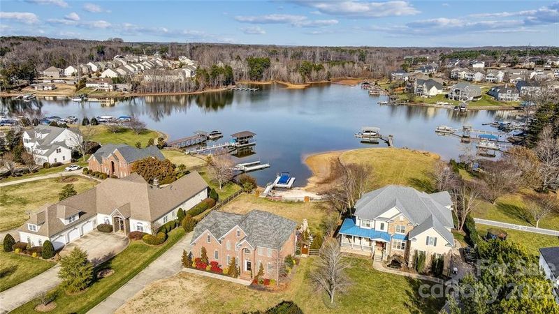 193 Castles Gate Dr, Mooresville, NC 28117
