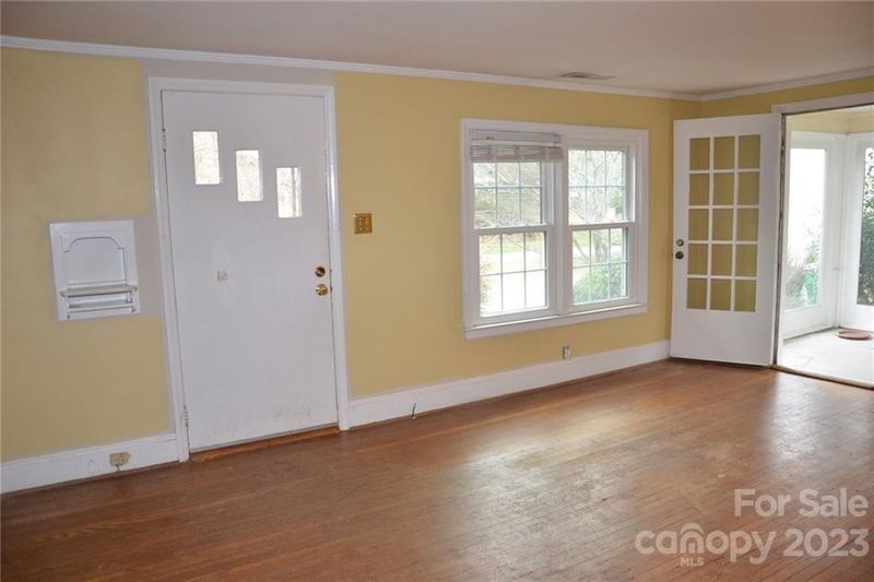 1040 Habersham Dr, Charlotte, NC 28209