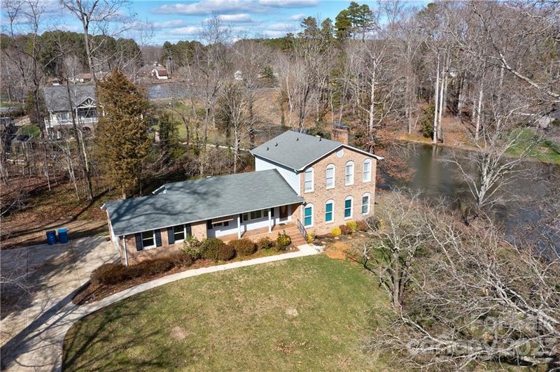5314 Shoreview Dr, Concord, NC 28025