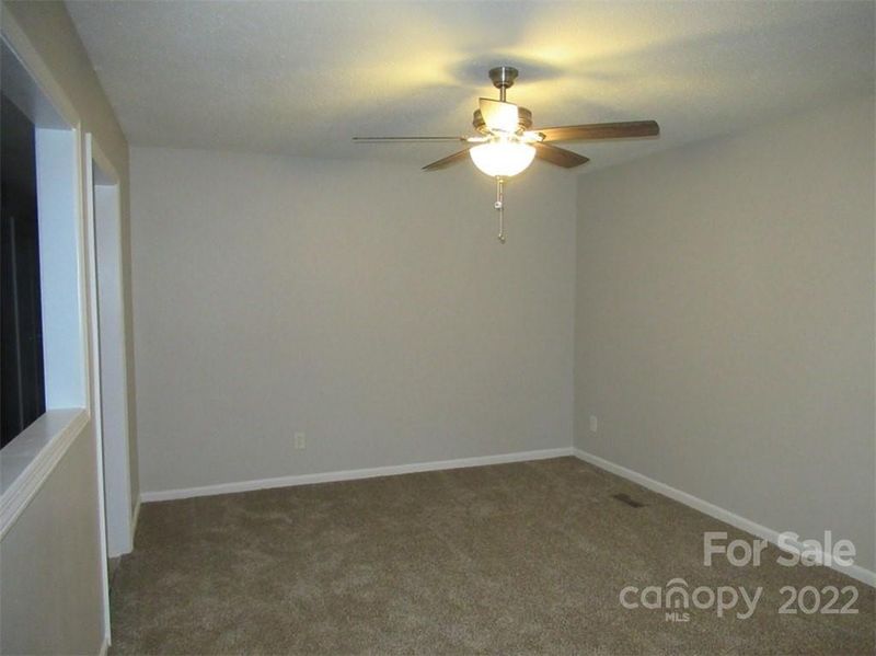 140 Houston St, Mount Holly, NC 28120