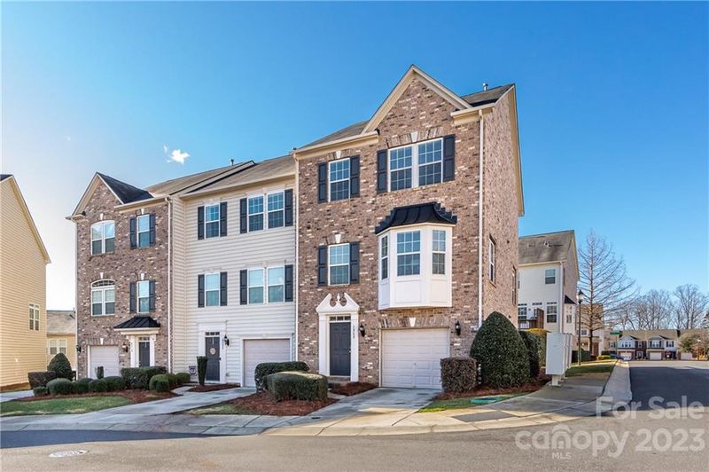 6302 Short Line Ct, Charlotte, NC 28210