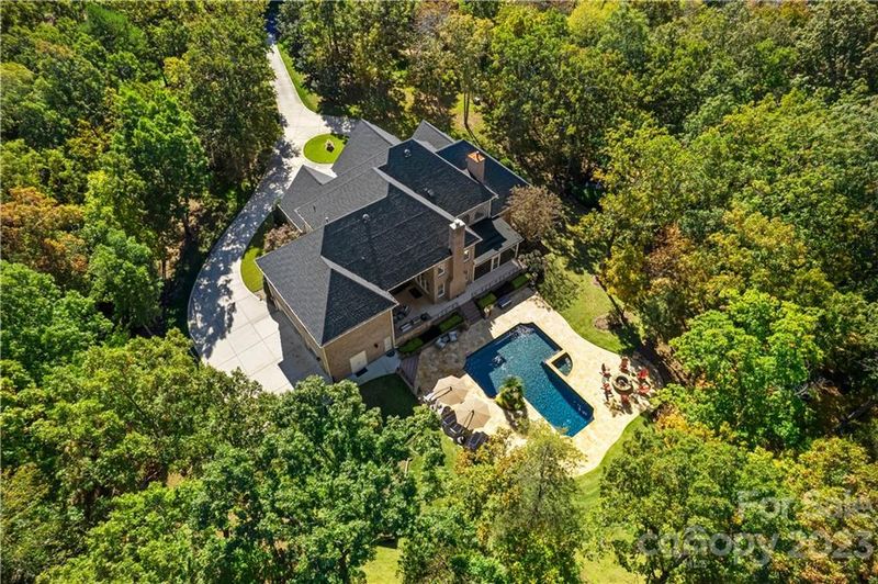 9724 Sedgefield Dr, Waxhaw, NC 28173