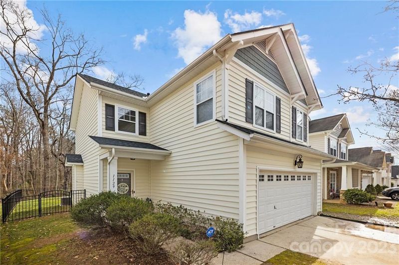 1129 Hammond Dr, Stallings, NC 28104