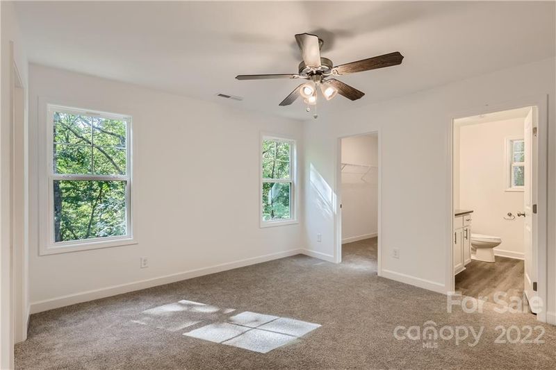 1124 East Dr, Gastonia, NC 28052