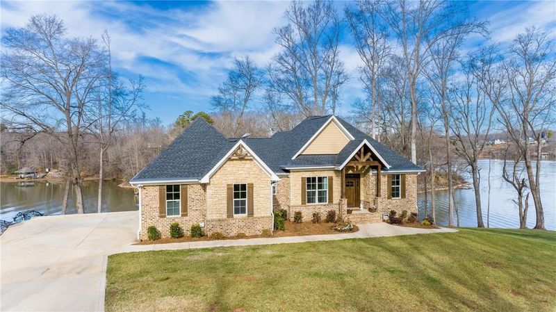 8486 Monbo Rd, Catawba, NC 28609