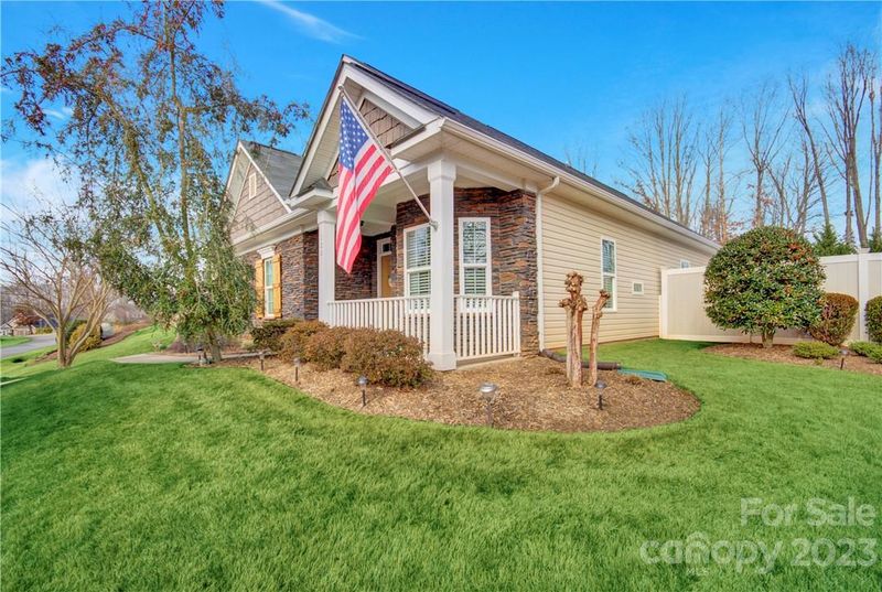 120 Hawks Landing Dr, Troutman, NC 28166