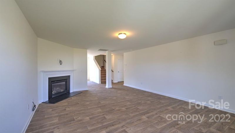 1307 Mifflin Ln, Dallas, NC 28034