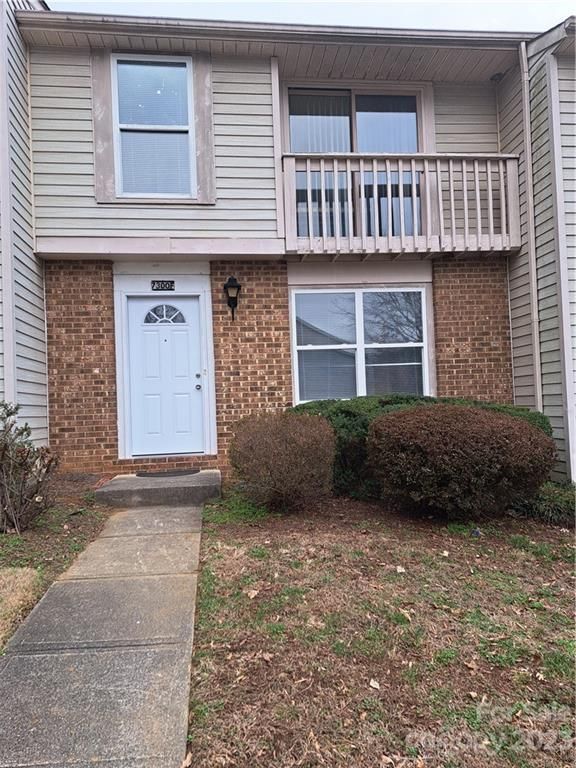 7300 Pebblestone Dr #F, Charlotte, NC 28212