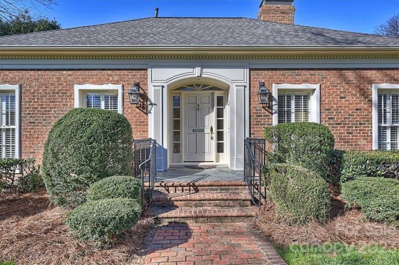 3724 Merrifield Rd, Charlotte, NC 28211