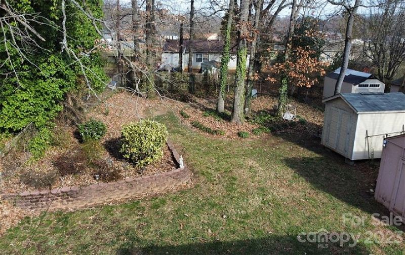 708 Milan Rd E, Charlotte, NC 28216