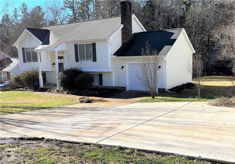 400 Mallard Dr, Pineville, NC 28134