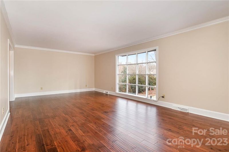 10300 Stonemede Ln, Matthews, NC 28105