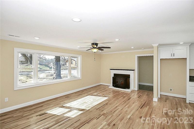 302 Catawba Dr W, Mount Holly, NC 28120