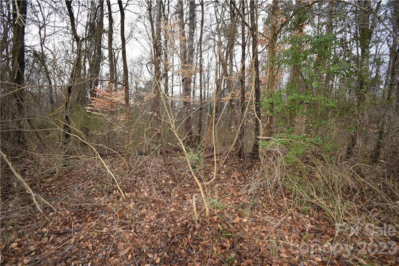 907 Edgewater Dr, Belmont, NC 28012