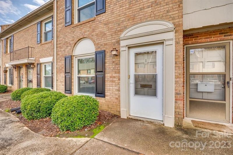 3722 Park Rd #I, Charlotte, NC 28209