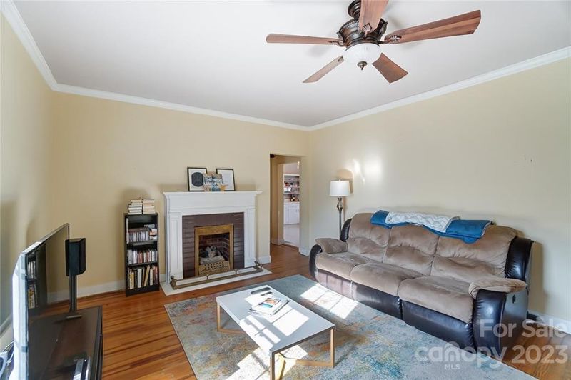 225 10th St, Cramerton, NC 28032