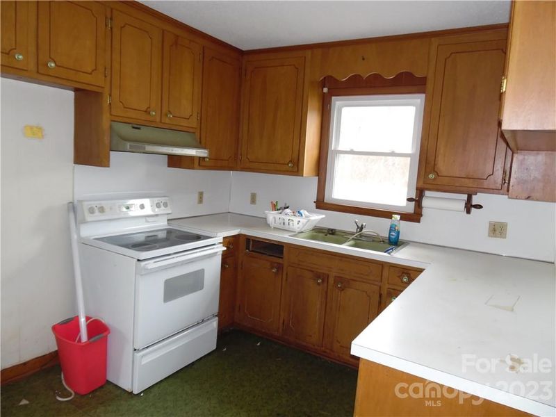 4692 S Nc 16 Hw, Maiden, NC 28650