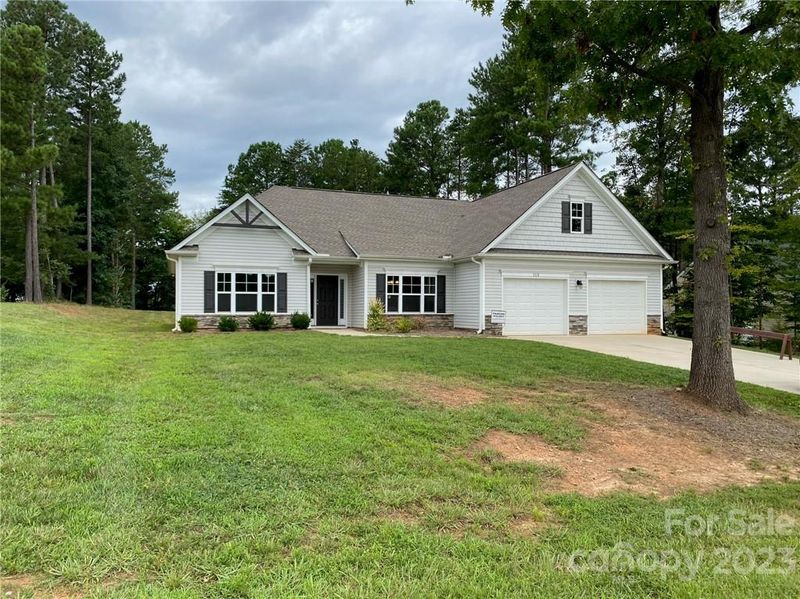 148 Falls Leaf Dr, Troutman, NC 28166