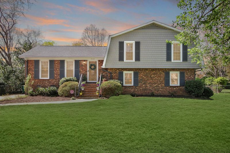 6436 Long Meadow Rd, Charlotte, NC 28210