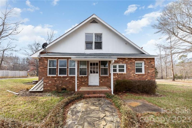 5824 Rest Home Rd #2, Claremont, NC 28610